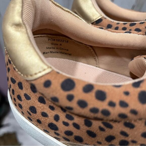 Journee Collection Destany Cheetah Animal Print Sneakers - Picture 3 of 6